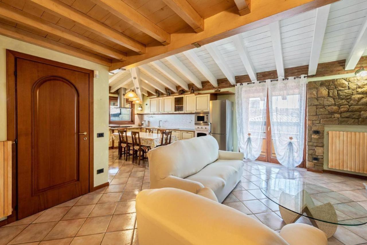 Casa Vacanze Baccolo Polpenazze del Garda Exterior foto